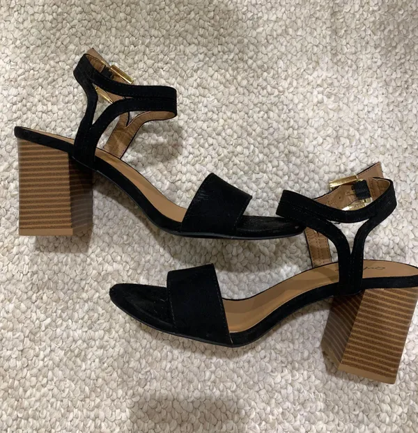 Black Block Heels Size 7 - Image 5