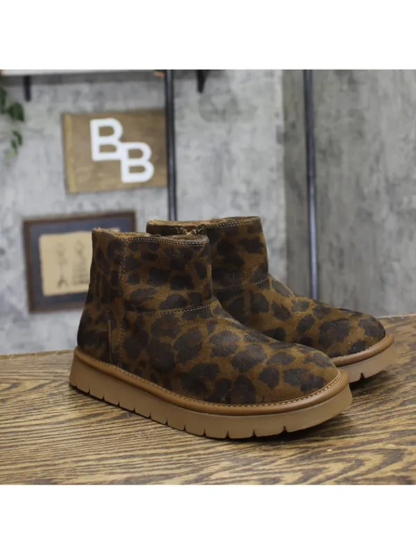 NWT Universal Thread Microsuede Ankle Boots with Memory Foam Leopard Brown 6M - Image 2