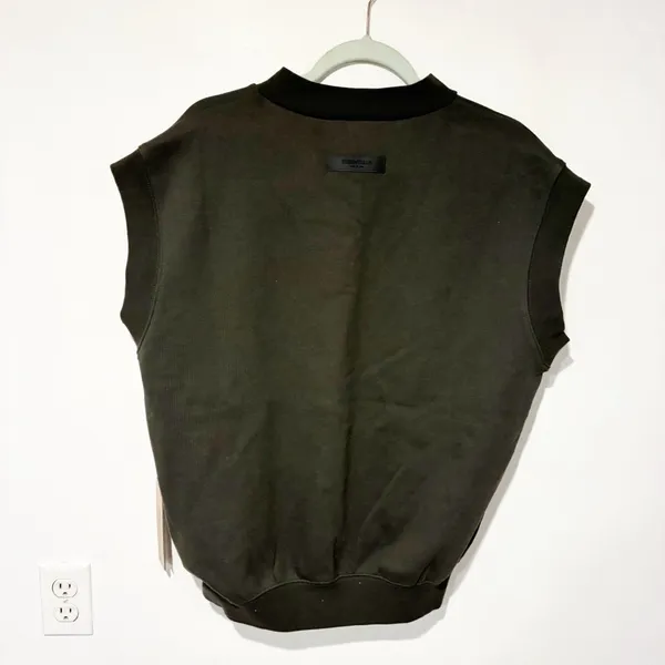 FEAR OF GOD‎ ESSENTIALS Grey PULLOVER V-NECK VEST Women’s Medium NEW - Image 7