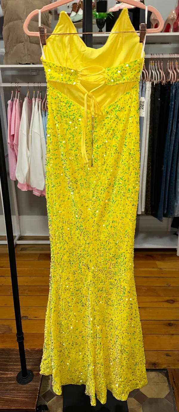 Boutique Yellow strapless sequined maxi prom dress - Image 3
