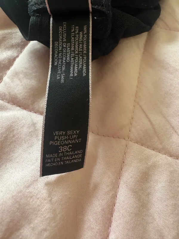 Victoria's Secret Black Lace Very Sexy Push-Up Bra - Image 3