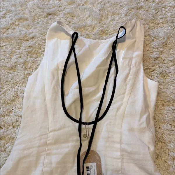 Meshki Sofiane Scalloped Linen Mini Sleeveless Dress with Black Trim - Image 7