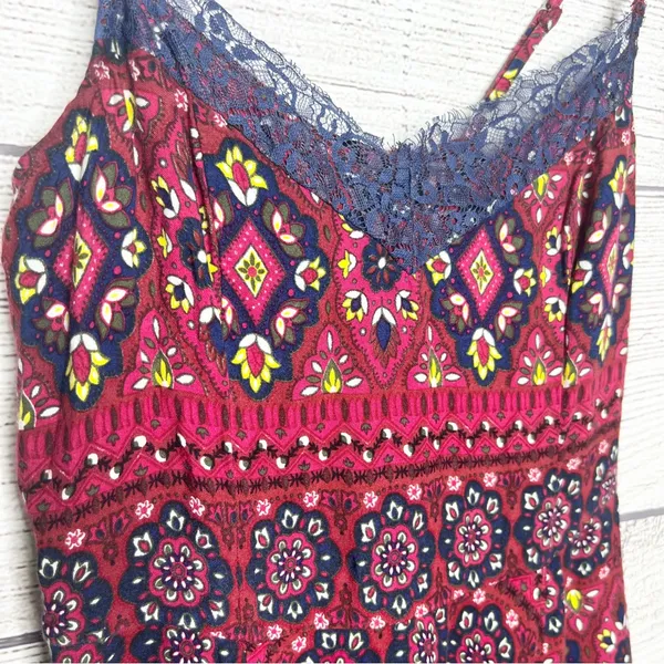 Hollister Bohemian Lace Trim Spaghetti Strap Mini Dress Size Medium Red Blue - Image 4