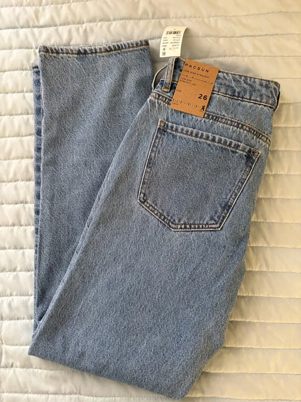 Jordyn PacSun Low-Rise Straight Jeans Medium Indigo Leg - Image 3