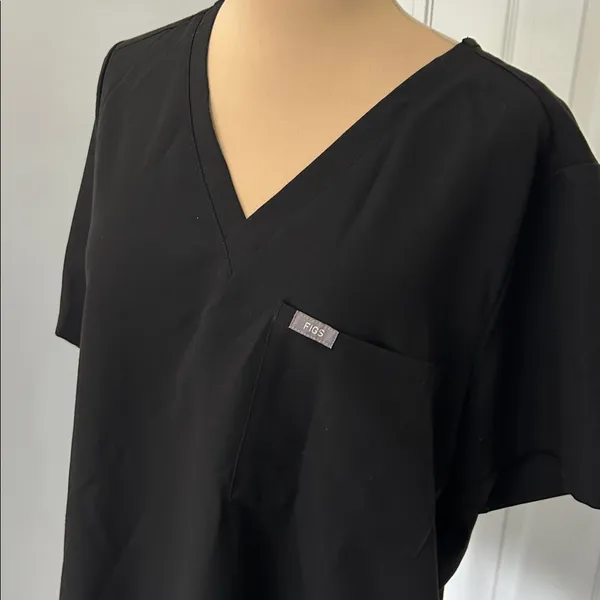 Figs Technical Collection Catarina V Neck Scrub Top - Image 7