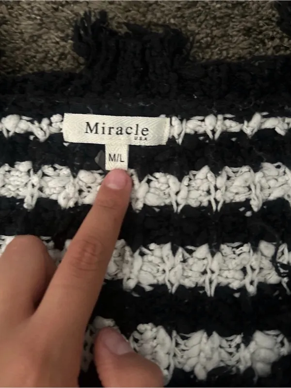 Miracle Black and White V-Neck Sweater Size M/L 0269 - Image 2