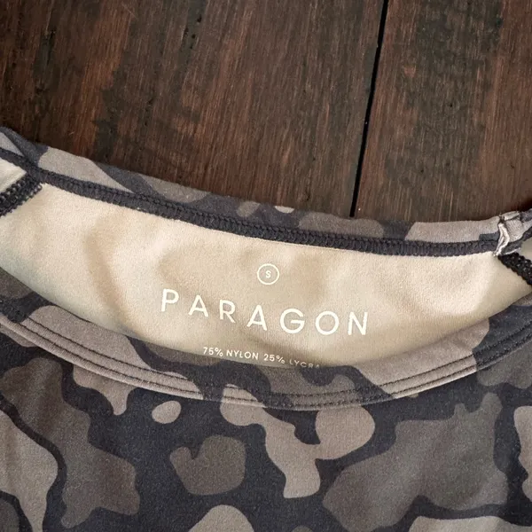 Paragon Fitwear Gray Camo Crop Active Top Size S - Image 3