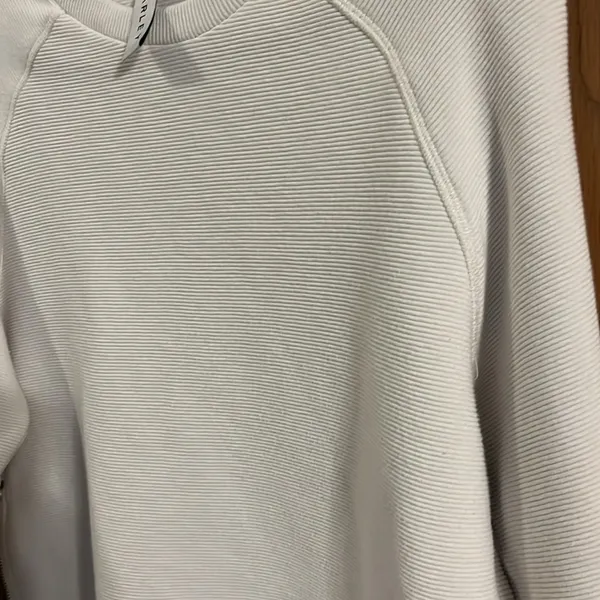 Varley‎ Mae Boyfriend Oversized Sweat Pullover in Egret Small - Image 10