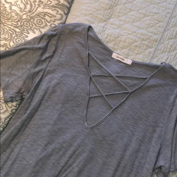 Julie billiart large tee grey blue - Image 3