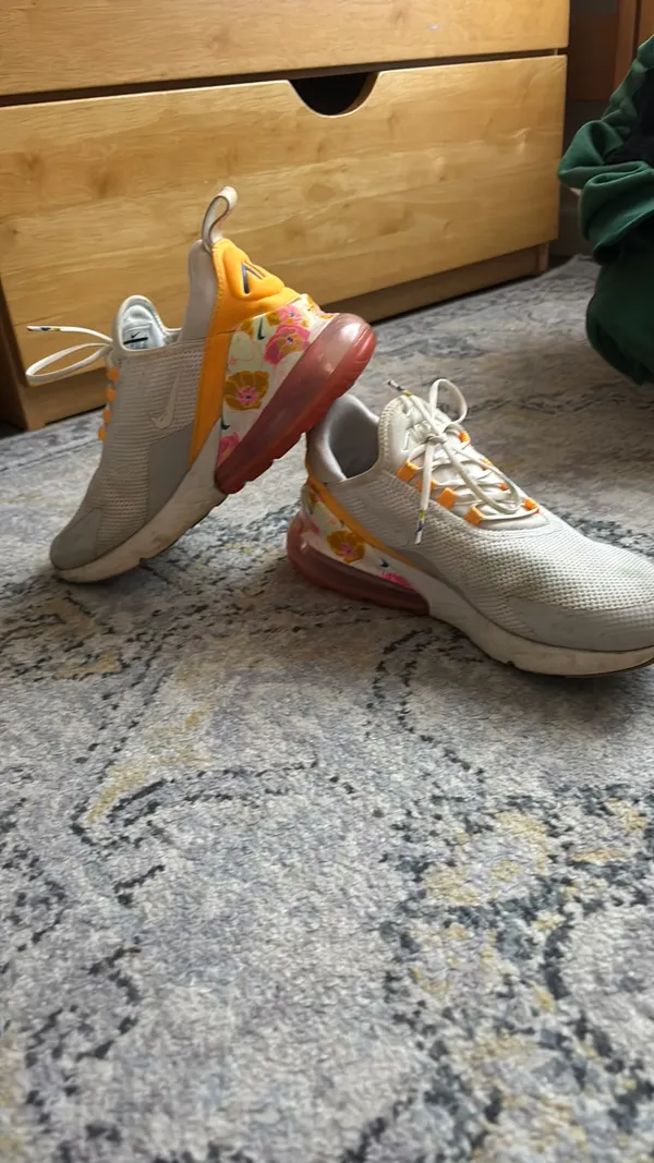 Custom Nike Air Max - Image 2