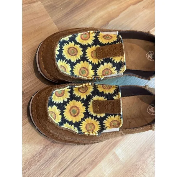 Ariat Field of Sun Cruiser Shoes Sunflower Women’s 7 - Image 2