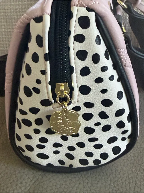 Betsey Johnson Quilted Pink Dome Satchel with Black Handles Bow Detail and Charm - Image 5