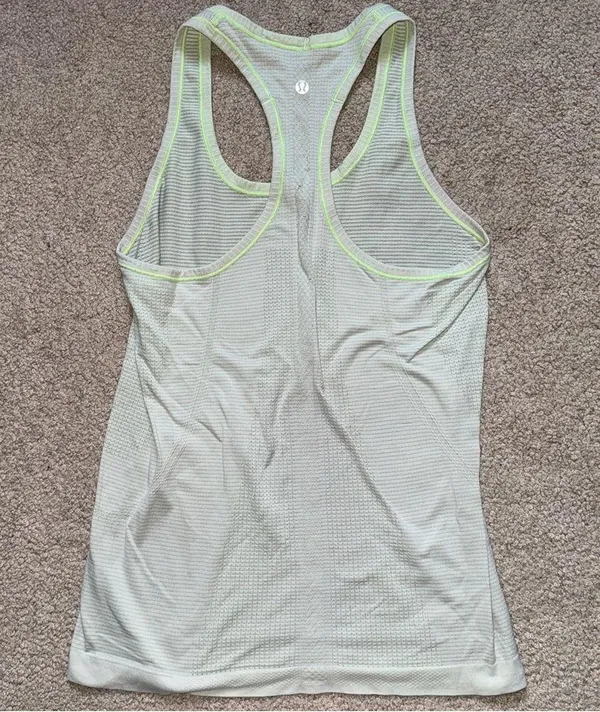 Lululemon Green Swiftly Tech Tank Top Size 6 Light Mint Lime - Image 5