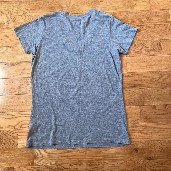 EUC NFL Team Apparel Women’s New England Patriots T Shirt Sz XL - Image 3