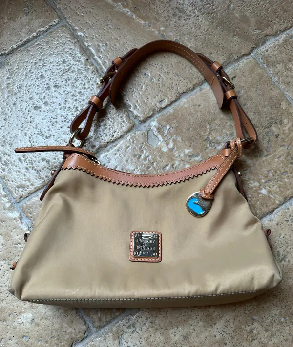 Dooney & Bourke ✨beige  mini bag - Image 3