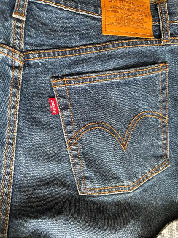 Levis Premium Denim Shorts blue Wedgie fit rolled Cuff Jean summer shorts sz 30 - Image 7