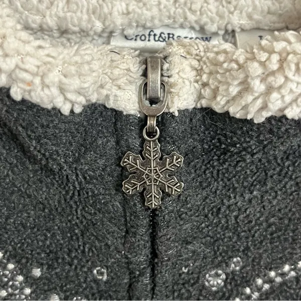Croft Barrow Size Large Gray Snowflake Embroidered Fleece‎ Zip Front Vest - Image 3