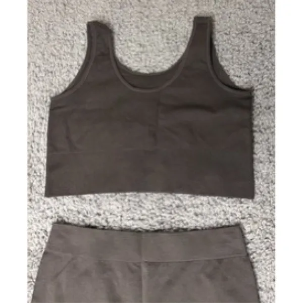 Women Seamless Ribbed 2 Piece L SHEIN Workout Set Sports Bra and Shorts Brown - Image 3