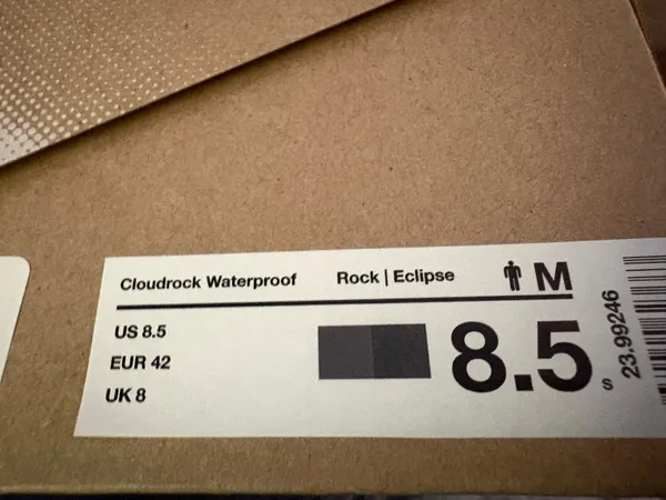 On Cloud Waterproof Shoes - Image 6