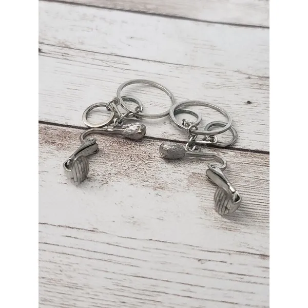 Vintage Clip On Earrings Three Circles Silver Tone Dangle - Image 6