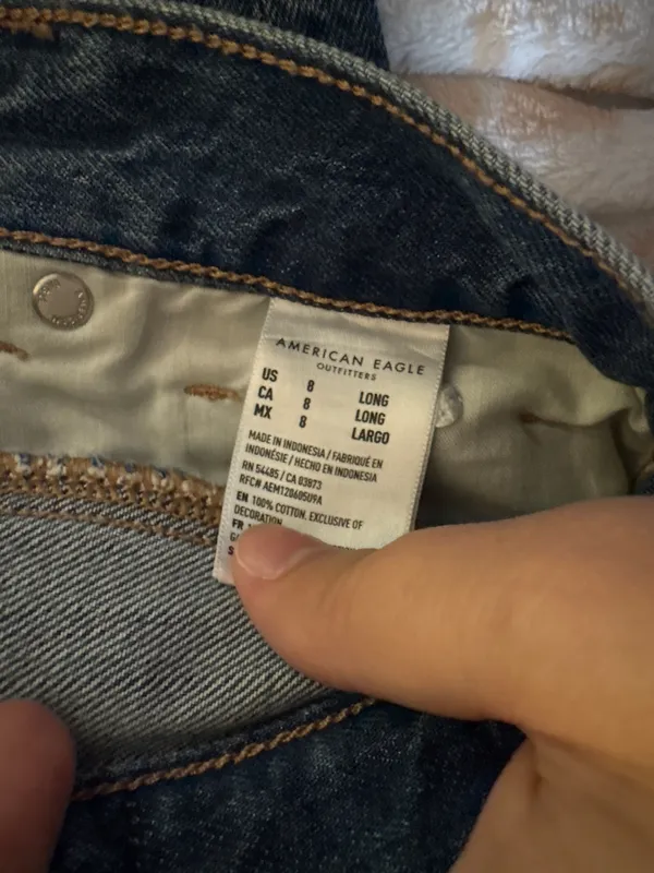 American Eagle Jeans - Image 4