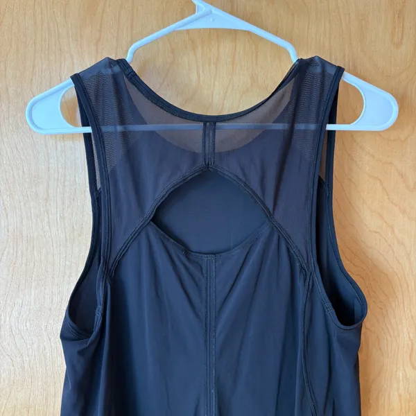 Lululemon Mesh Racerback Tank Top Women S/M Black Keyhole Cutout Activewear - Image 2