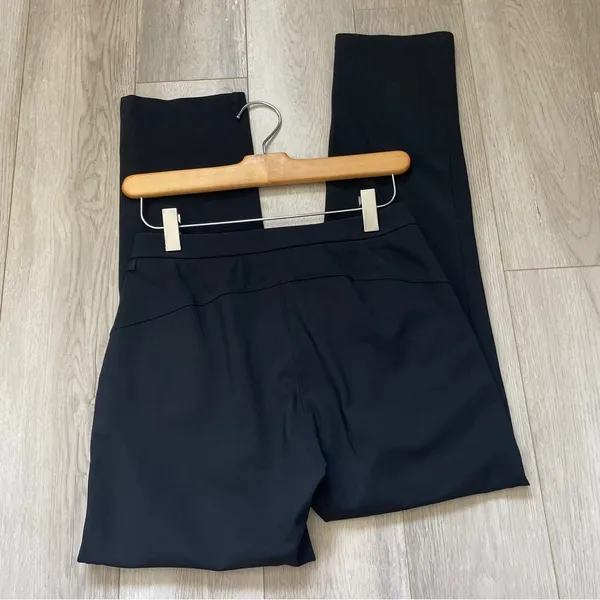 Lululemon Athleisure Pants on the move womens Black (size 2) office work travel - Image 4