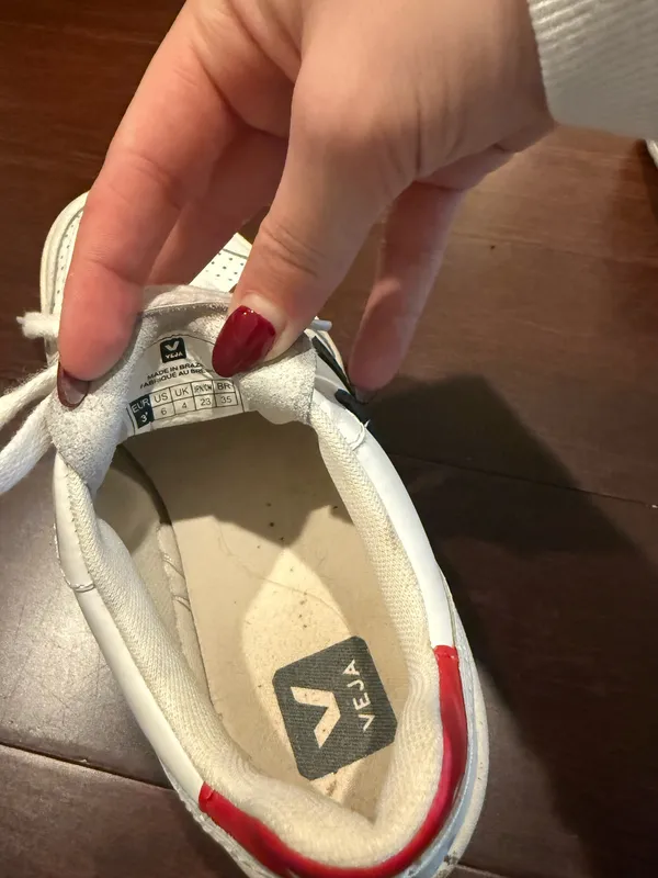 VEJA Sneakers - Image 4