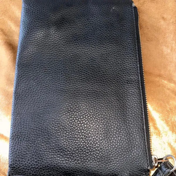 Guess Women's Black Bag - Image 2