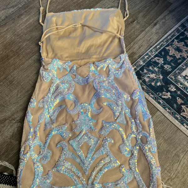 Lucy in the Sky Starstruck Strappy Dress in Nude Iridescence size small - Image 7