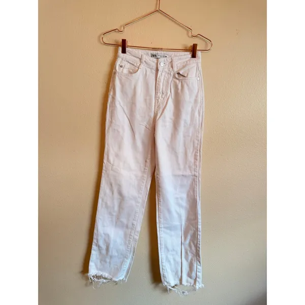 Zara Jeans Women Size‎ 0 White Straight Leg Raw Hem High Waisted Denim Pants - Image 2