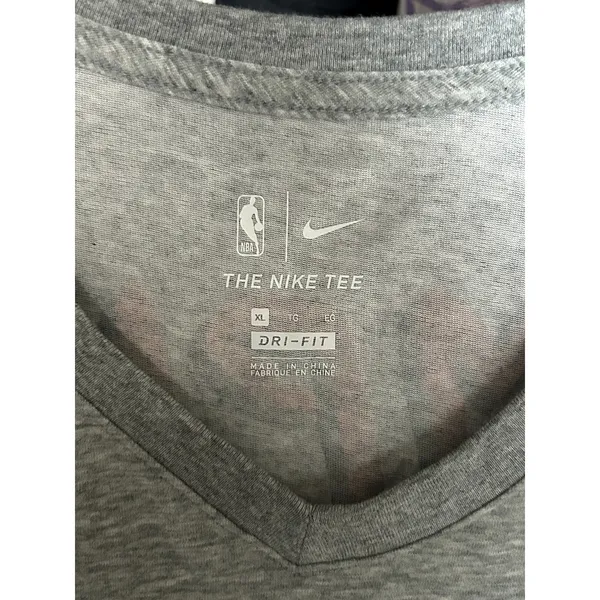Nike Gray New York Knicks NBA Dri-fit Athletic T-shirt NWT Size XL - Image 3