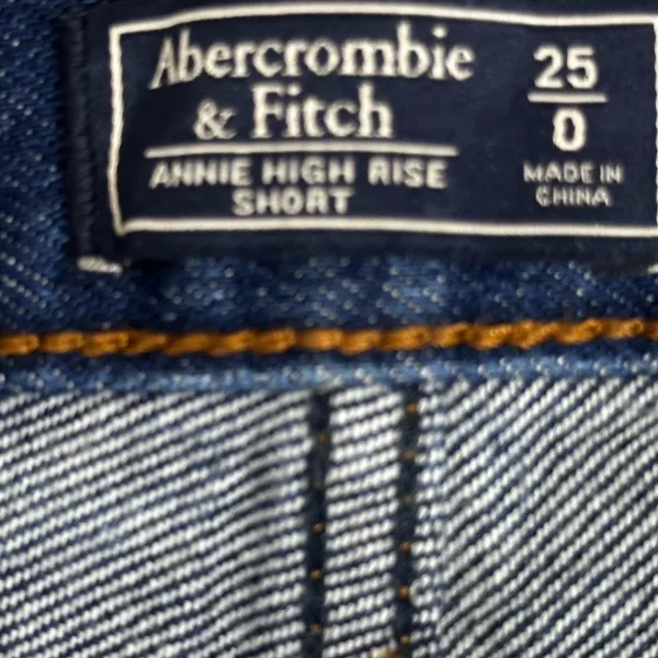 Abercrombie & Fitch Women's Annie High Rise Blue Denim Size 25/2 2.5" Distressed - Image 10