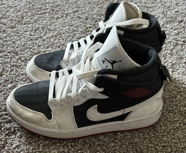 Air Jordan mid sneakers - Image 3