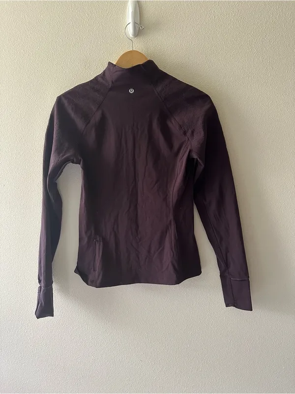 Lululemon Toasty Tech 1/2 Zip Black cherry maroon W3AXUS tech fleece size 6 - Image 4