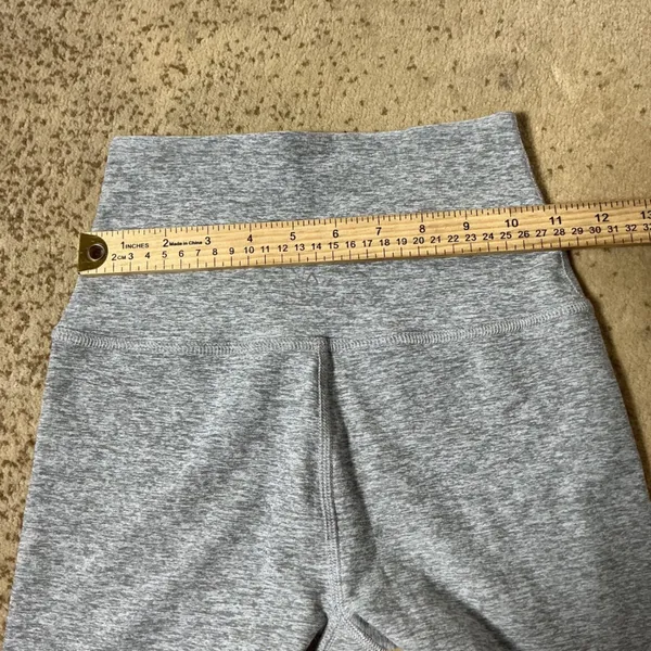 Beyond‎ Yoga Spacedye High Waisted Biker Shorts Grey Heather SD5054 Womens XS - Image 4