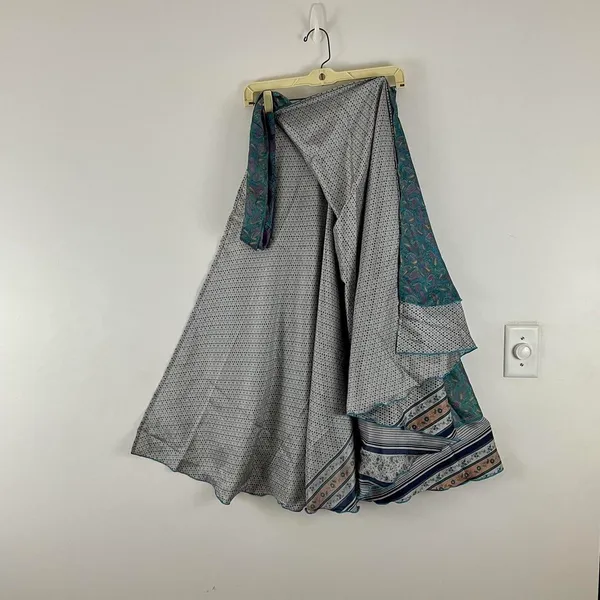 Boutique Reversible Maxi Wrap Skirt BINW606 - Image 2