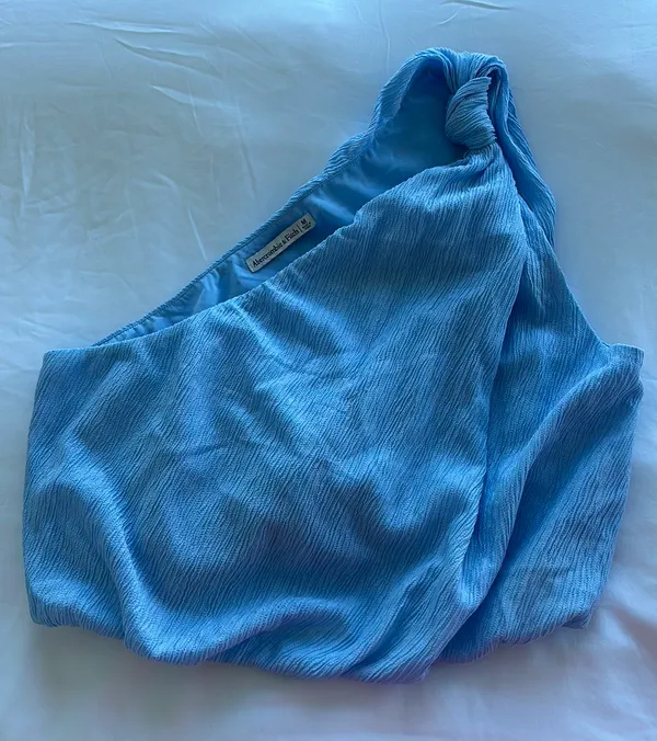 Abercrombie Crinkle Textured One-Shoulder Top - Image 2