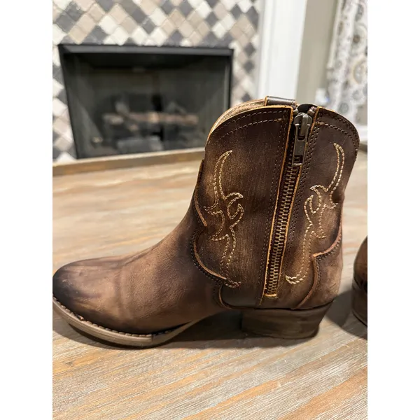Circle G Tobacco Embroidered Western Ankle Booties Round Toe New 7 Boho‎ - Image 5