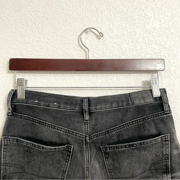 American Eagle Womens Shorts Washed Black 90s Boyfriend Distressed Size 6 - Image 4