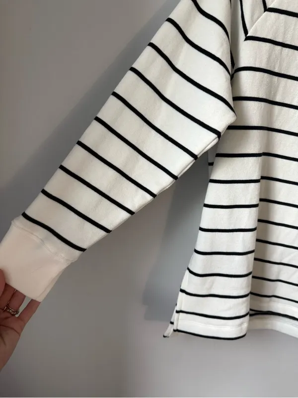 J. Crew Striped Button Shoulder Turtleneck Sweater White Black Comfy Sweatshirt - Image 4