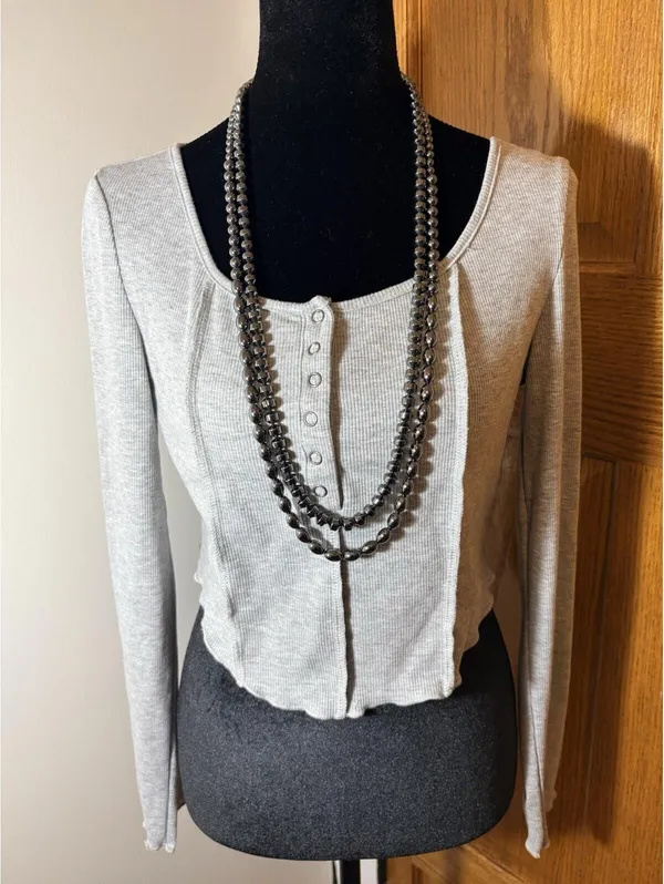 Thermal Top Medium Gray SHEIN Ribbed Knit Long Sleeve Snap Front Shirt - Image 2