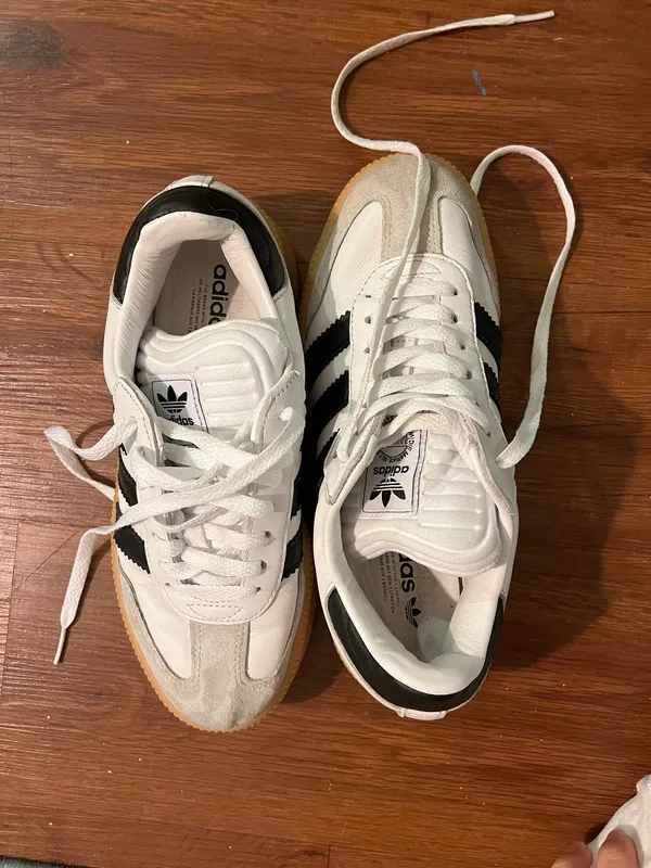 Samba sneaker worn maybe 2 times perfect condition - Image 3
