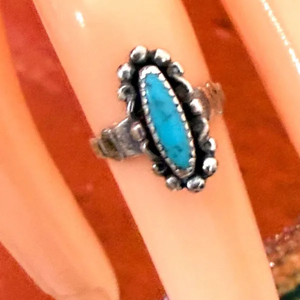 Vintage Sterling Silver Turquoise Ring Southwestern Navajo - Image 4