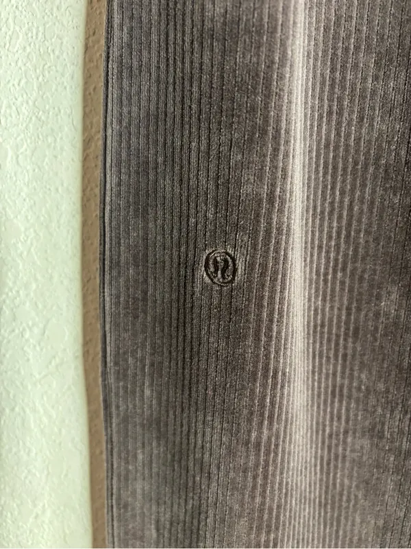 Lululemon Scuba Mid-Rise Wide-Leg Pant Velvet Cord Espresso size 10 - Image 5
