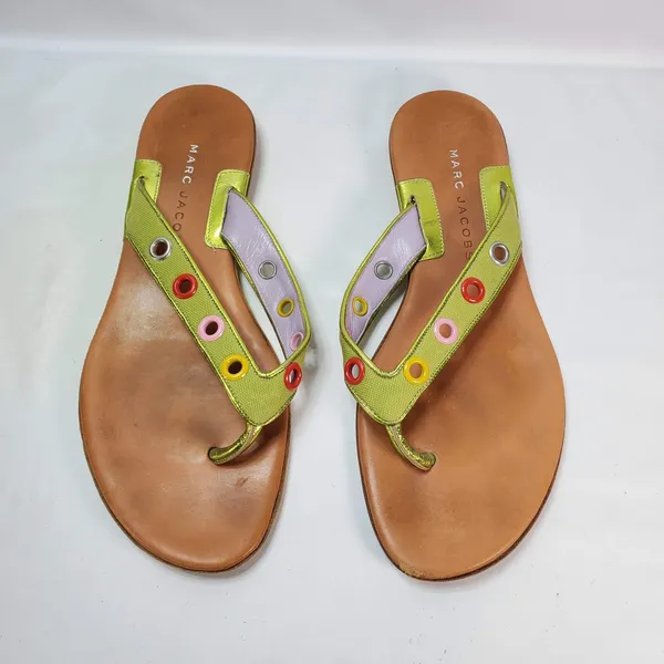 Marc Jacobs Flip Flop Sandals Women 6.5 Lime Green Tan Grommet Eyelet Flat Italy - Image 2