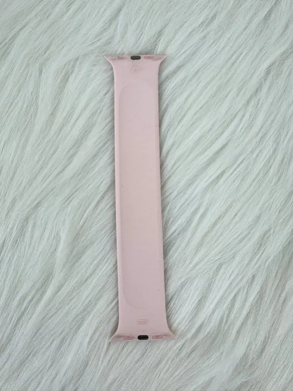 Used Apple Watch Chalk Pink Solo Loop Silicon Fitted Band Size 6 (45mm) - Image 6