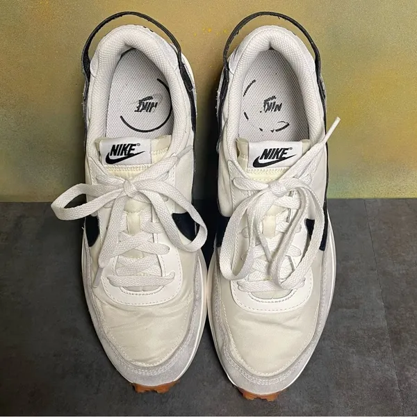 Nike Waffle Debut Women's White Retro Style Sneakers Size 11 - Image 15