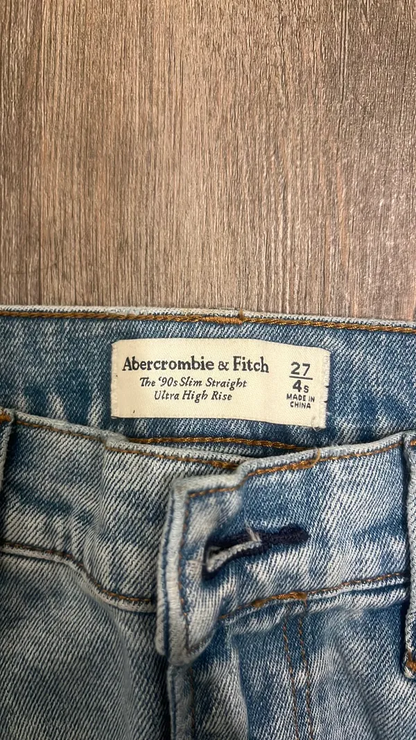 Abercrombie Jeans Ultra High-Rise - Image 2