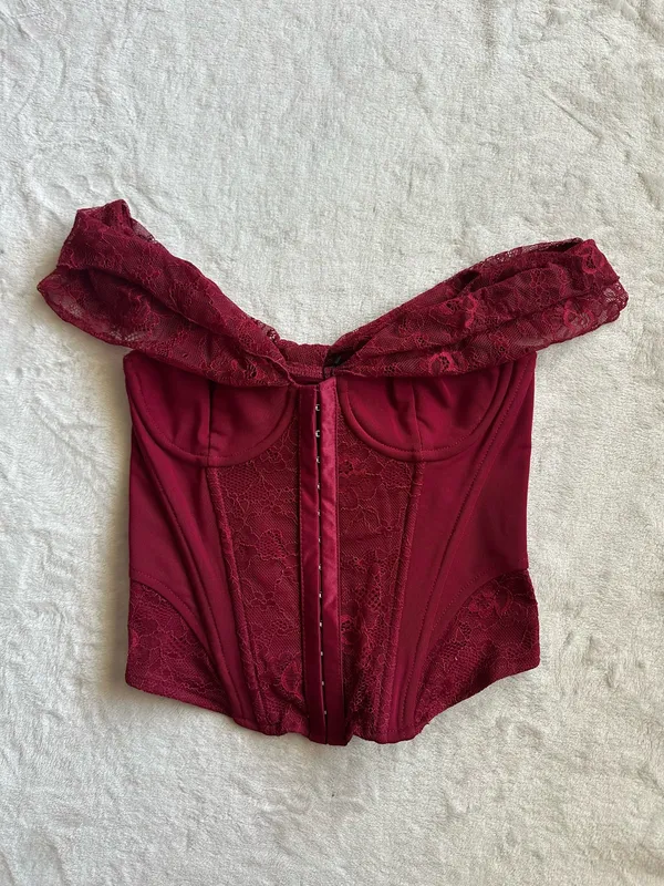 Outcast Clothing Philippa Top Deep Red - Image 7